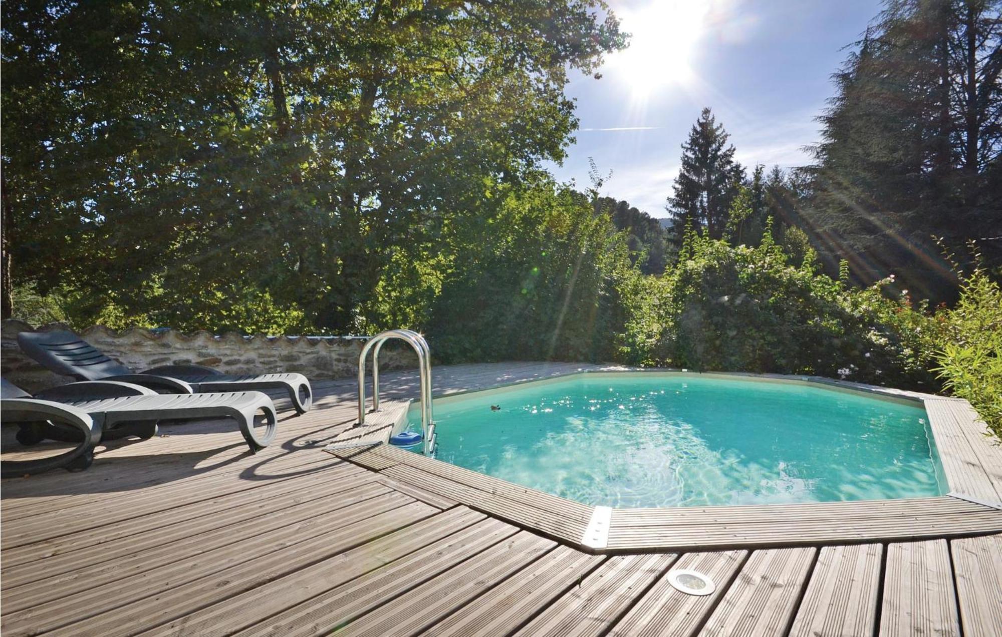 2 Bedroom Nice Apartment In Les Salles-Du-Gardon Soustelle Exterior foto